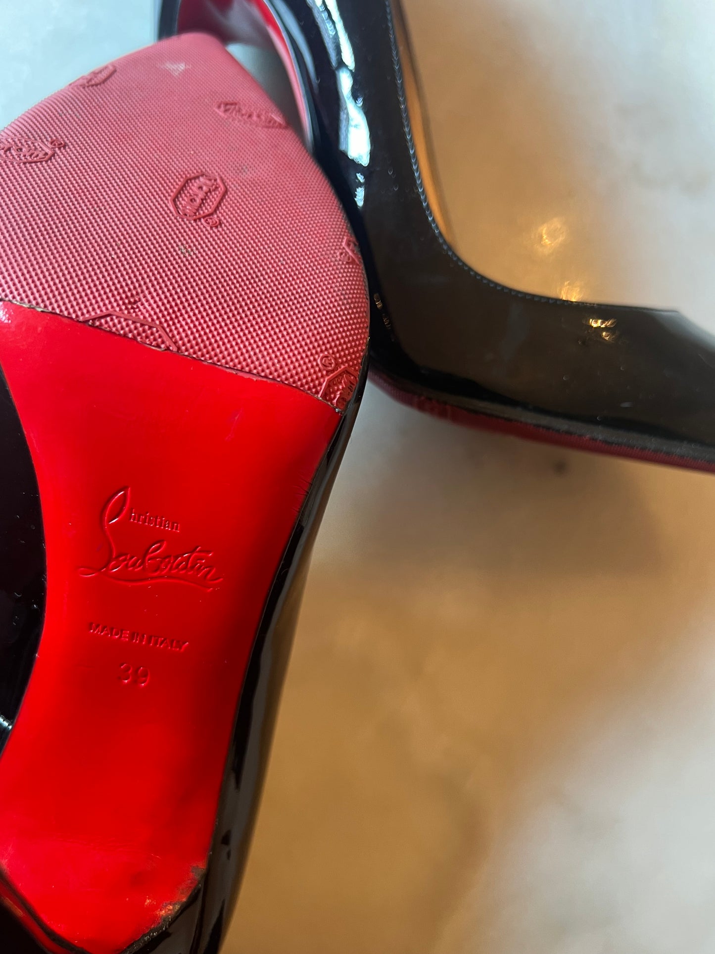 Christian Louboutin So Kate